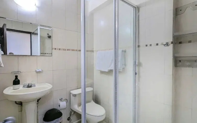 YC 701-C l Apartamento 2BR en av balboa