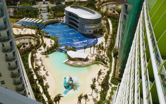 Azure Urban Resort HostedbyCes