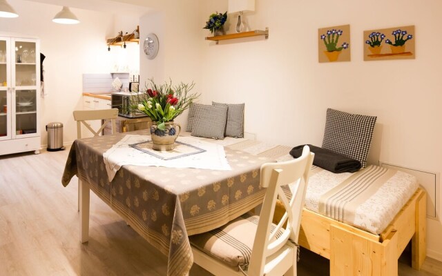 Elegant Apartment in Naumburg With Terrace