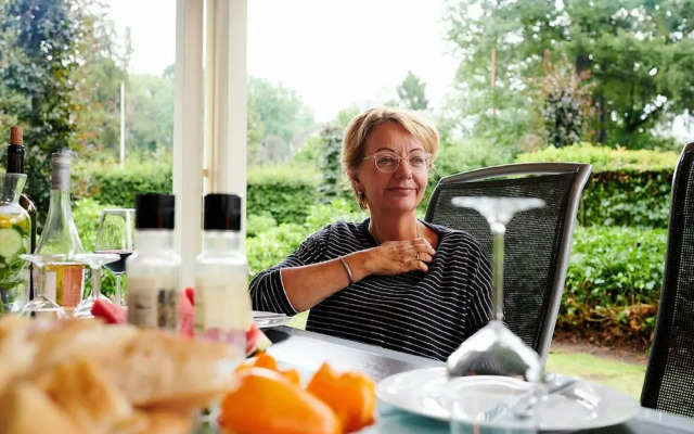 Detached Villa with Outdoor Fireplace near Veluwe