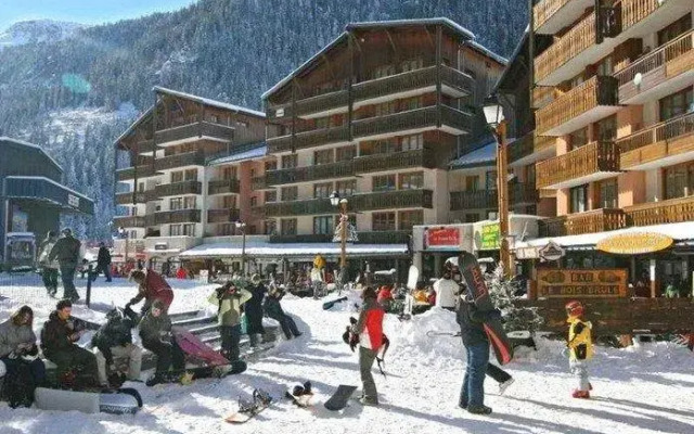 Le Chalet Club