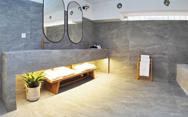 Times Elegant Rooms