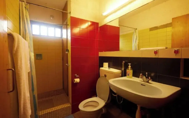 Villa Rock Stop Falls