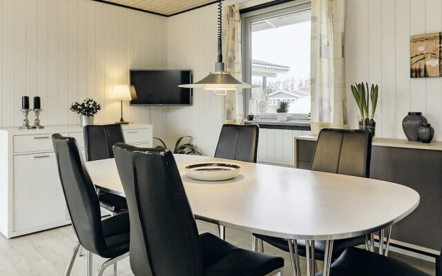 4 Star Holiday Home in Vaeggerlose