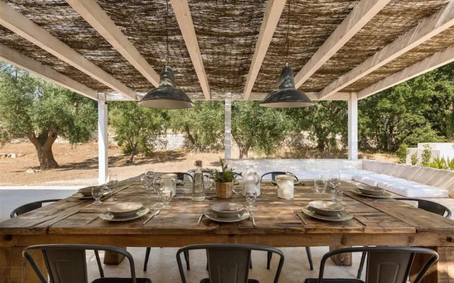 311 Villa con Piscina ad Ostuni