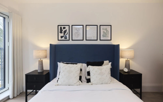 The Wembley Park Gem - Lovely 2bdr Flat With Balcony