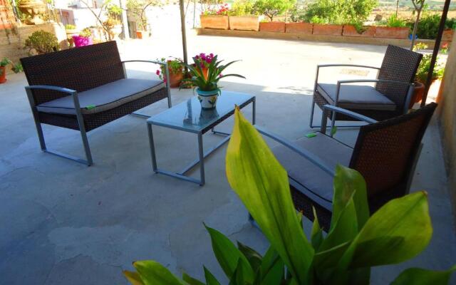 Sole e Fiori di Sicilia