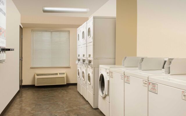 WoodSpring Suites Ankeny Des Moines