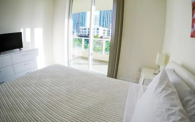 Intracostal Sunny Isles