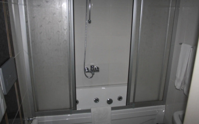 Gloria Tibi Hotel