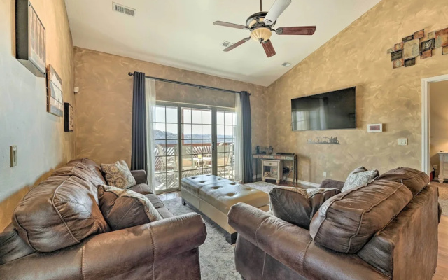 Spacious Branson Condo on Table Rock Lake!