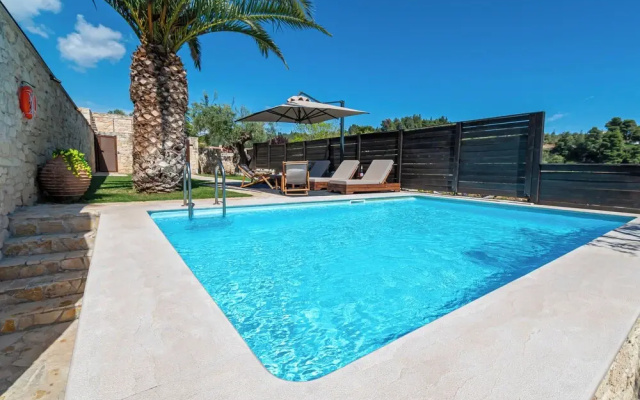 Palmrise Luxury Villas
