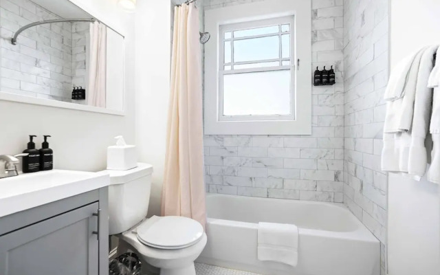 800 Furnished Apartments