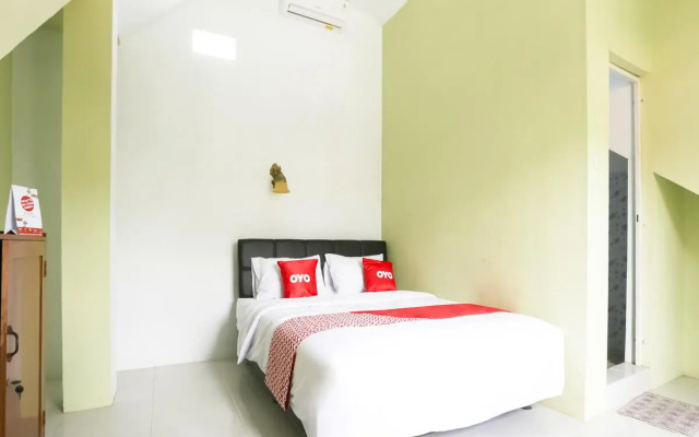 OYO 3355 Homestay Syariah Asyuban