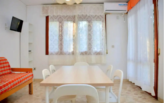 Cozy Villa 250 Metres From the Beach