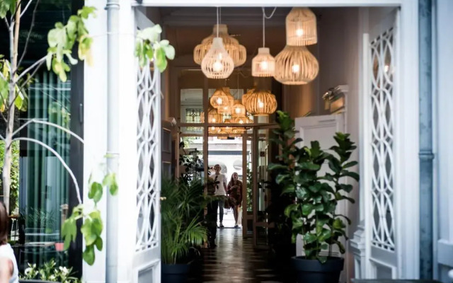 Fitz-Roy Urban Hotel Bar and Garden