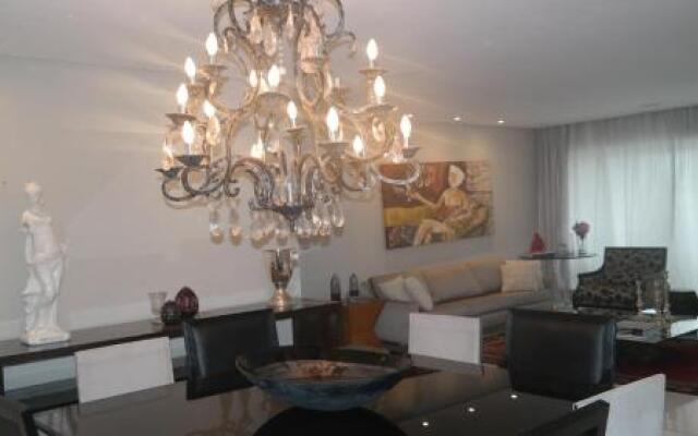 Apartamento Luxuoso 4 Quartos Rio Vermelho