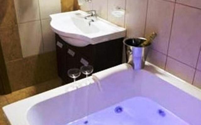 Istron Hotel