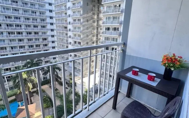 1 BR Shell Residences Facing amenities
