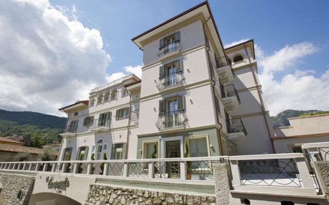 Hotel Al Campanile - Luxury Suites & Apartments