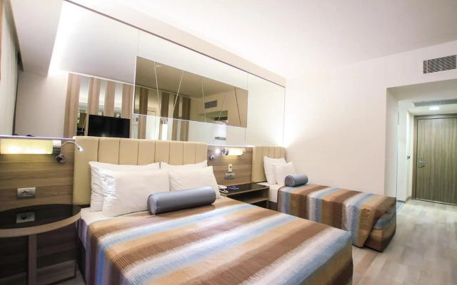 Turunc Premium Hotel