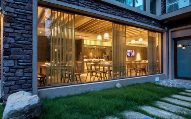 Wuyishan Lanyue Villa Hotel (Sangu Resort)