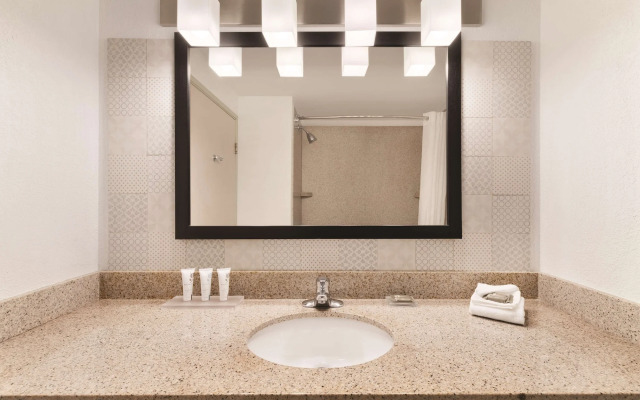 Country Inn & Suites by Radisson, Boone, NC