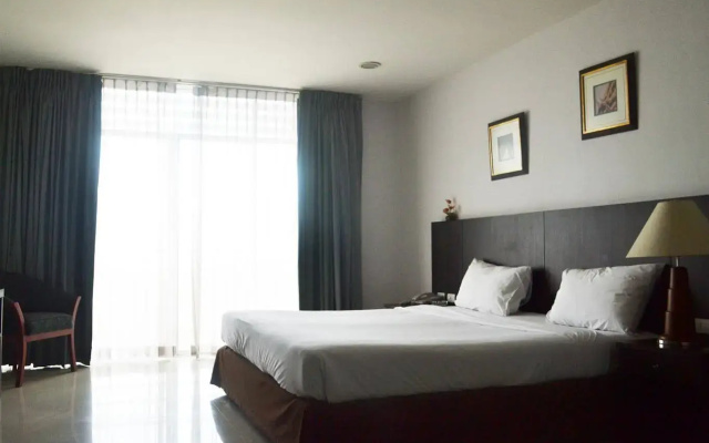 Ampo Residence
