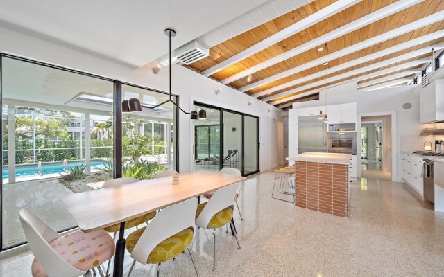 The Windward House 3 Bedroom Home by RedAwning