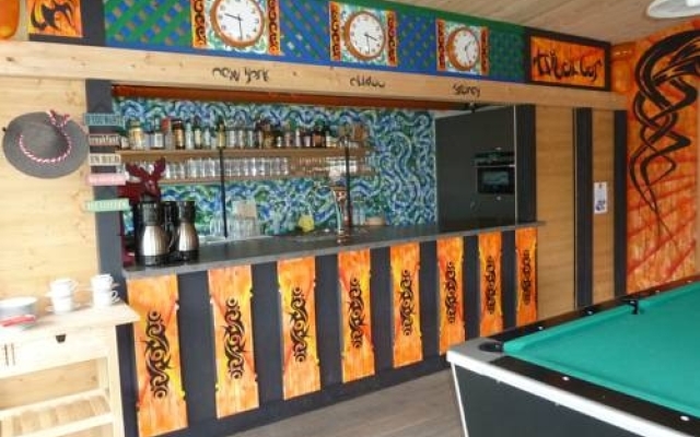 Alpking Hostel
