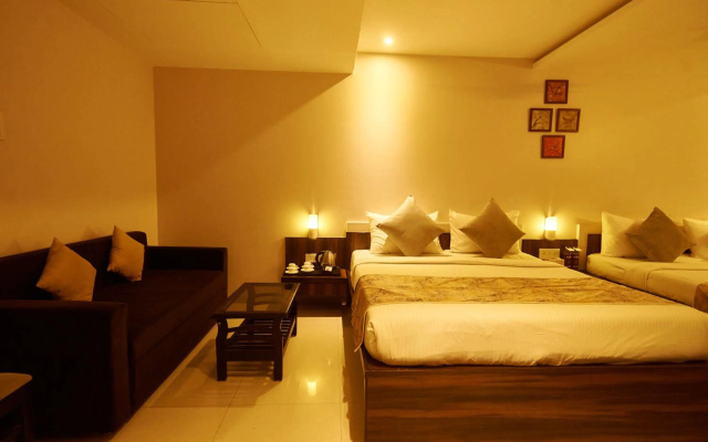 Hotel G-Square – Guest Rooms – Shirdi
