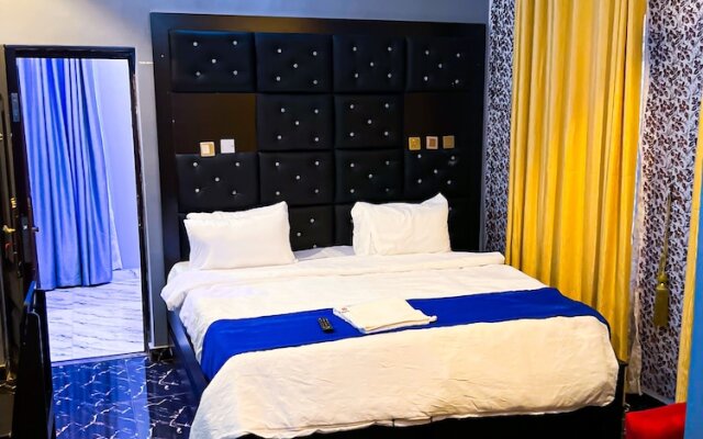 Ciara Jo Hotel and Suites