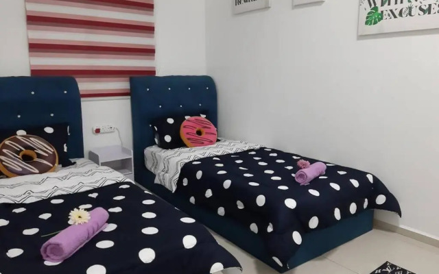 Avengers Homestay @ KLIA + FREE Wifi & Netflix