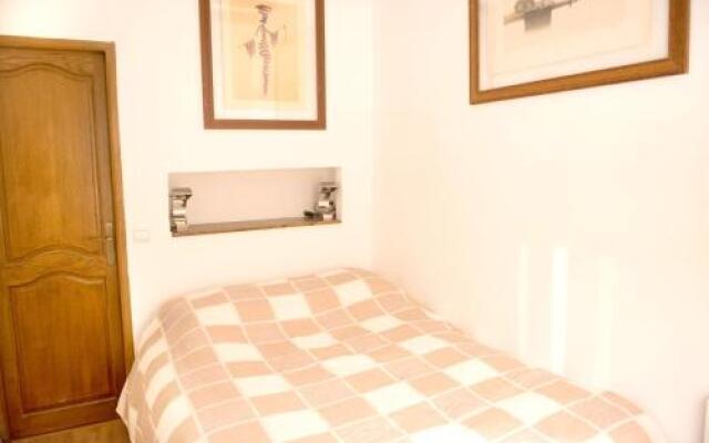 Apartment Rue Amelot