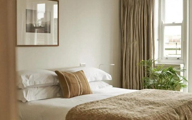 Europa House Apartments