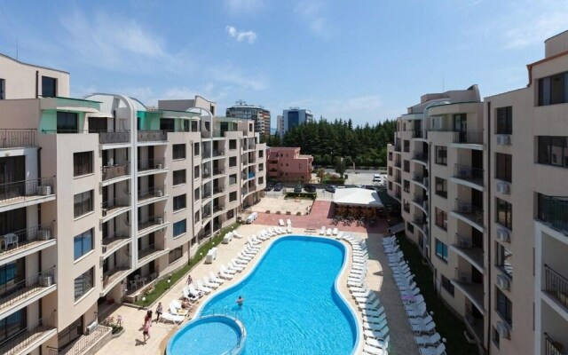 One Bedroom Apartment with Balcony