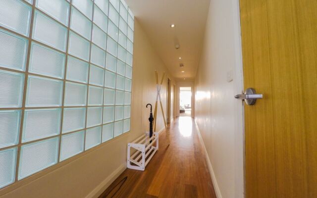 Manly Stay LUX Apartments