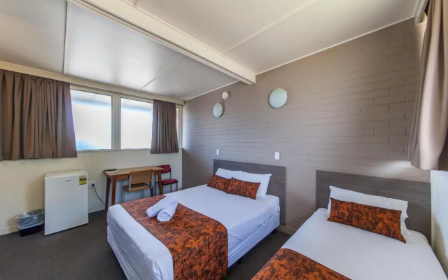 The Australian Hotel Murgon