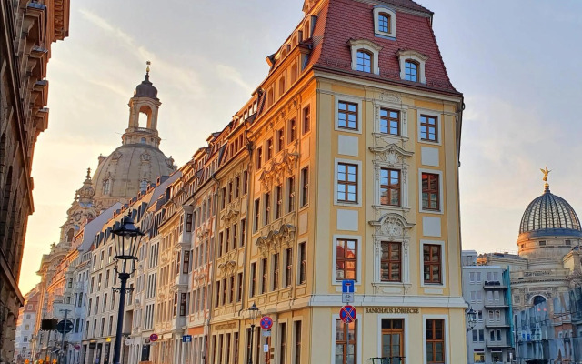 Pineapple Apartments Palais am Neumarkt