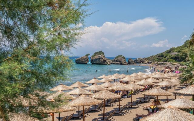 Porto Zorro Beach Hotel