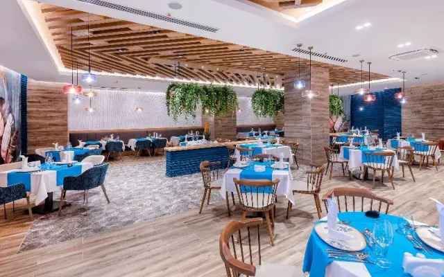 Kirman Calyptus Hotel