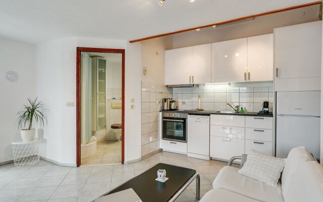 Spacious Holiday Home in Seget Vranjica With Garden