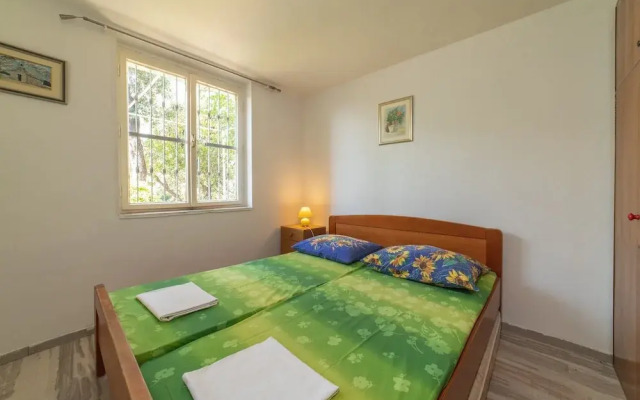 Perfect Beachfront Getaway Ideal for Families