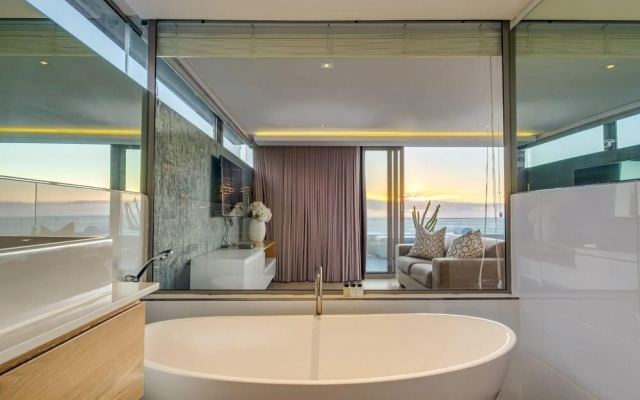 Incredible Camps Bay Villa With Five Bedrooms and Private Pool The Cheviots