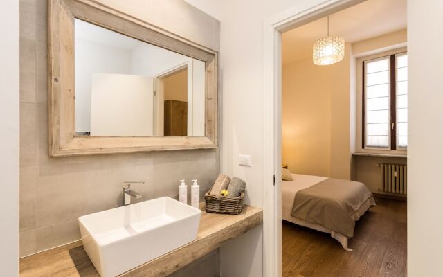 All'ombra del grattacielo