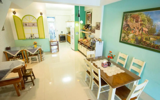Xia Duo Lift Guest House