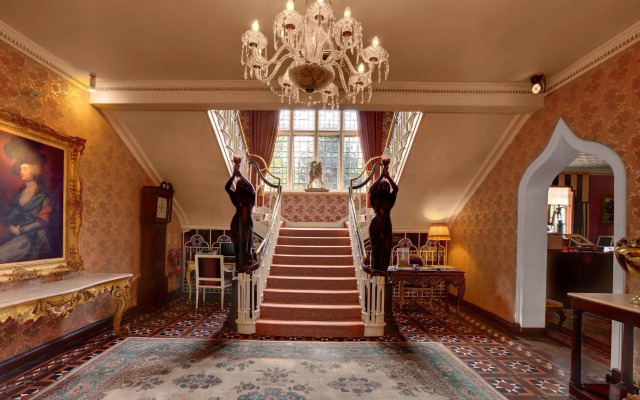 Cabra Castle Hotel