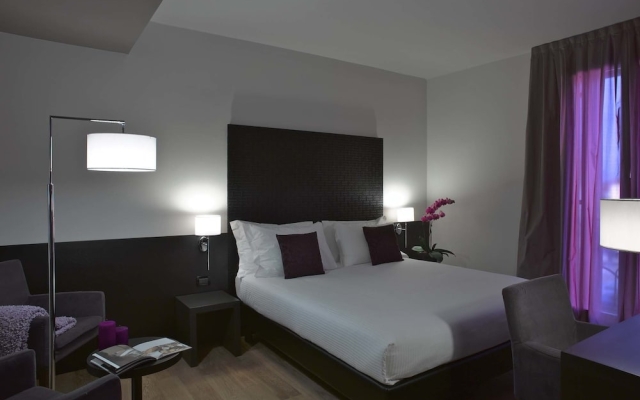 Sweet Hotel