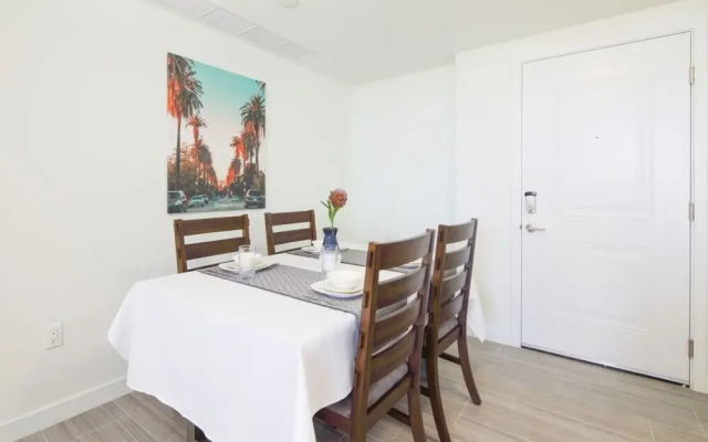 Luxury Condos at Hollywood Beach