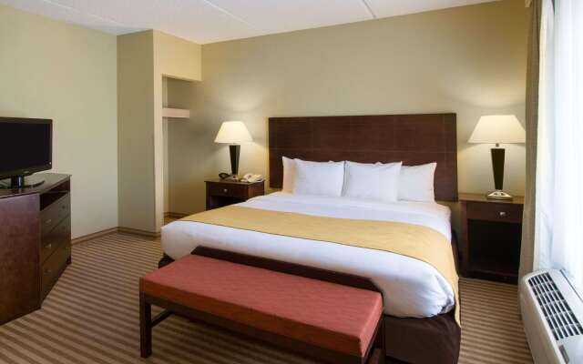 Comfort Suites Near Universal Orlando Resort